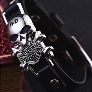 Harley-Davidson 🎁Gift ready Black Leather Strap with Silver Skull New
